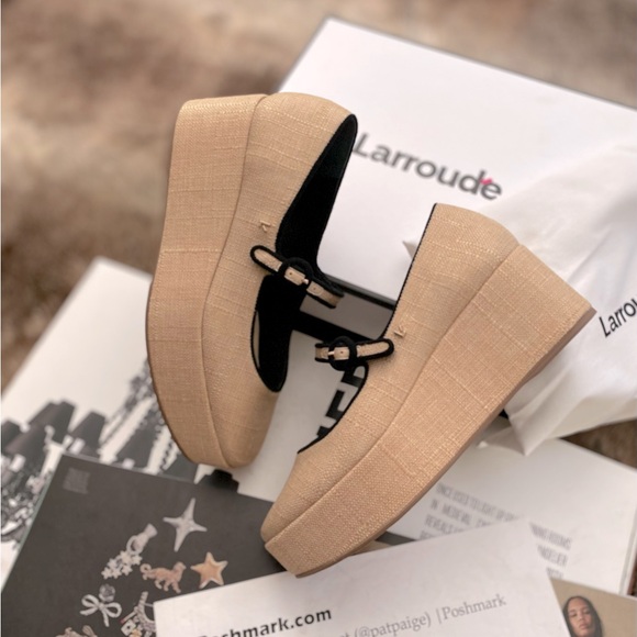 Larroudé Blair Flatform Pumps - Picture 14 of 14